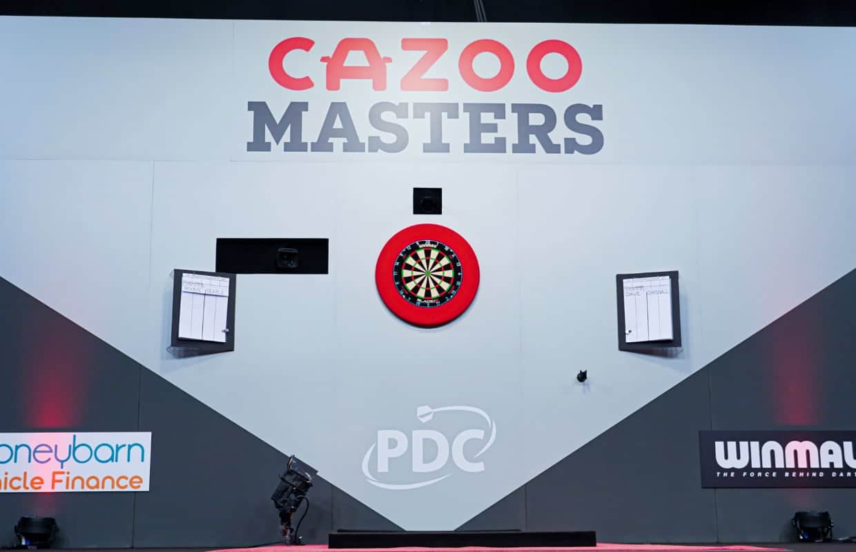Darts Masters stage